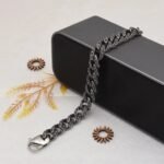 Dainty Design Best Quality Silver & Black Color Bracelet  - Style C207 - AmazingBaba