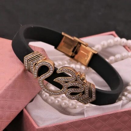 Eye-Catching Diamond OM Leather Belt Gold Plated Bracelet - Style A386 - AmazingBaba