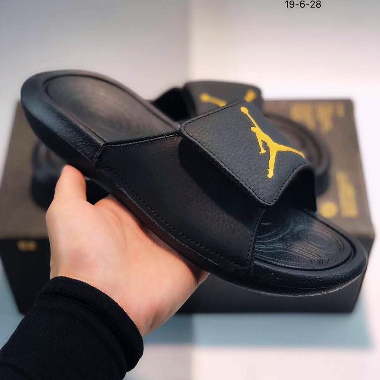 IMG-20230628-WA0066 Amazing Fashionable Trending Flip Flops - AmazingBaba