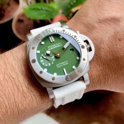 Amazing Panerai Submersible Verde watch - AmazingBaba