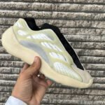 Amazing yeezy 700 v3 shoes - Image 9