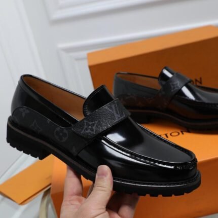 Amazing LV Premium Quality Loafers shoes - AmazingBaba