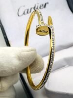 Luxury ctr premium women bracelet - Image 3