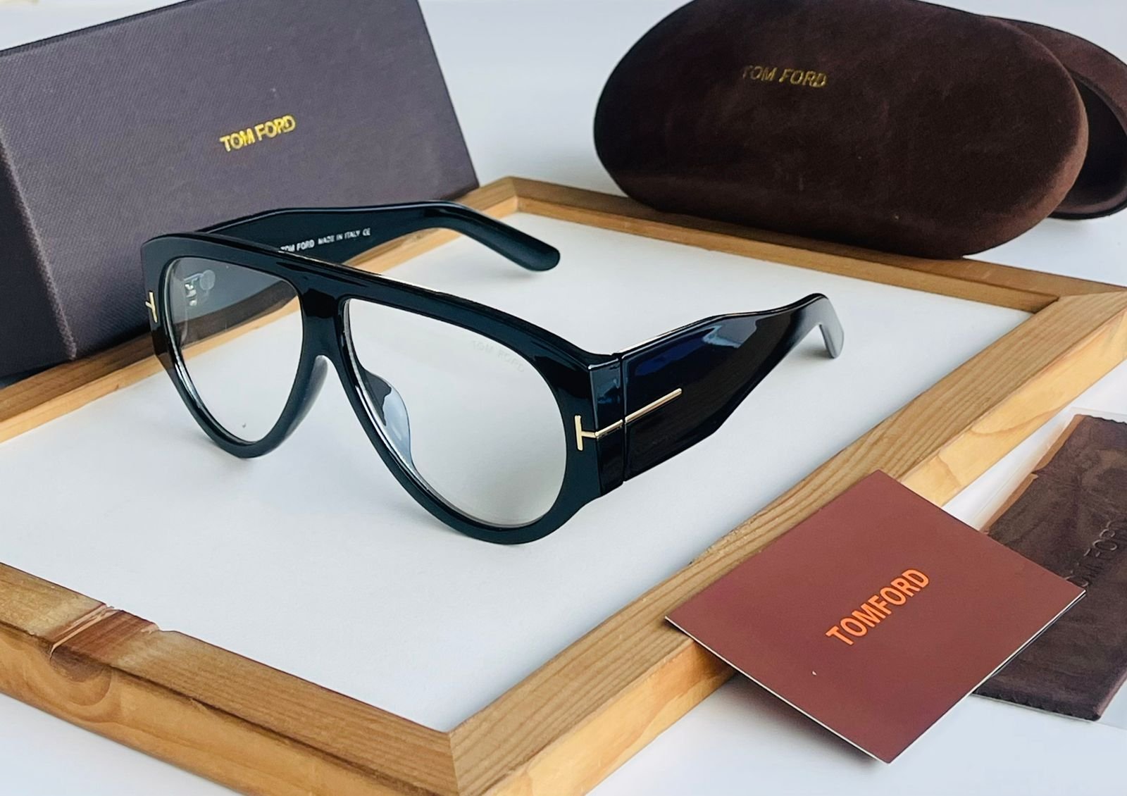 IMG-20240604-WA0115 Tf Premium transparent unisex sunglasses - Image 1