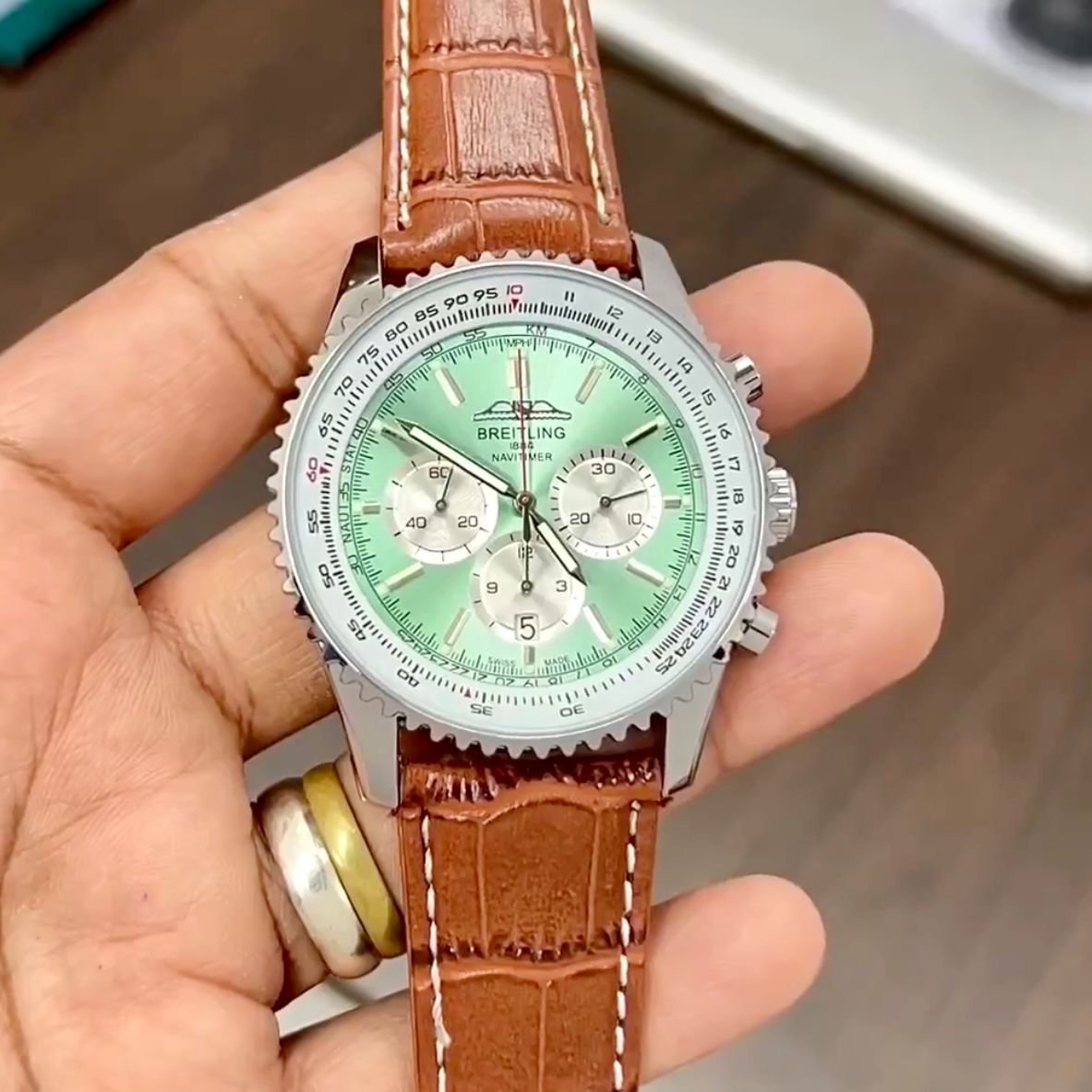 IMG-20240618-WA0010 LIXURY Breitling Navitimer - Image 1