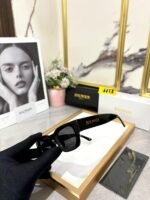 BURBERRY SUNGLASS - Image 4