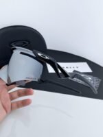 Oakley mens sunglasses - Image 6