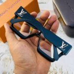 Amazing stylish pair of sunglasses - AmazingBaba