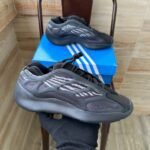 Amazing Yezzy 700 Azeal shoes - Image 9