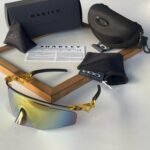 Oakley Unisex sunglasses - Image 9