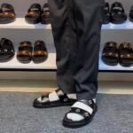 Amazing premium lv slides - Image 2