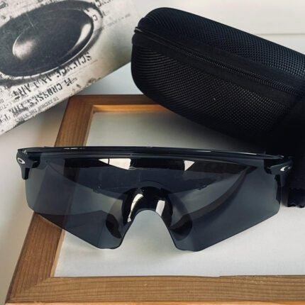 Oakley Premium Quality Sunglasses - AmazingBaba