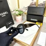 Amazing chnl premium women sunglasses - Image 3
