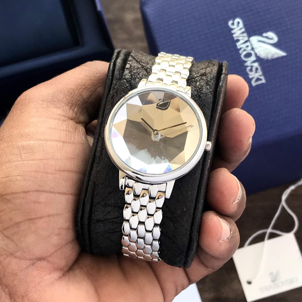 rn-image_picker_lib_temp_65226fe1-7f1b-48ed-b3d1-0b214309372a Amazing crystalline lake collection watch - AmazingBaba