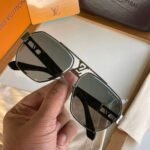 Amazing premium quality unisex sunglasses lv - Image 9
