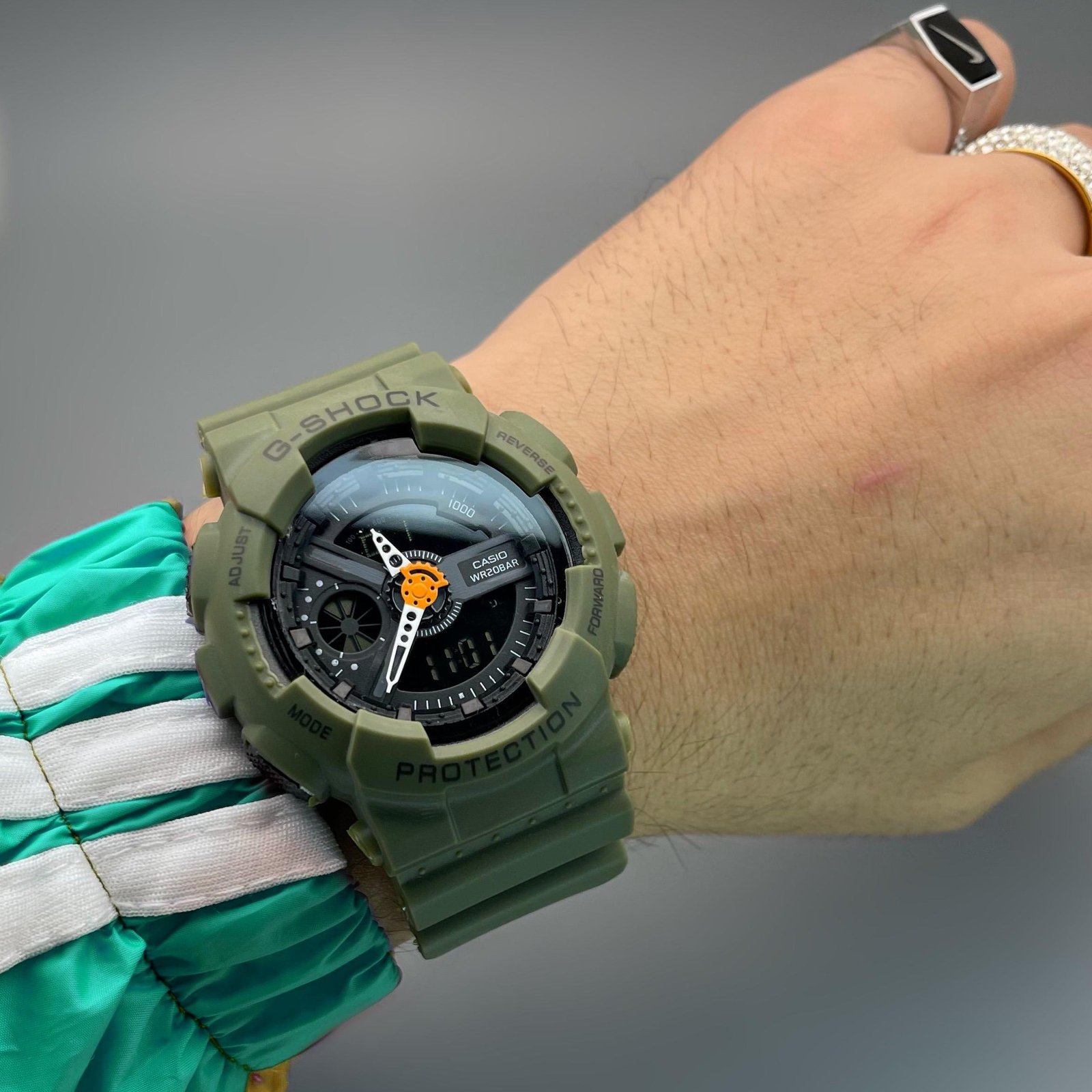 rn-image_picker_lib_temp_df27b4bc-7efe-4e80-b6aa-742b3efb7315 Military Digital Analog Sports watch - AmazingBaba